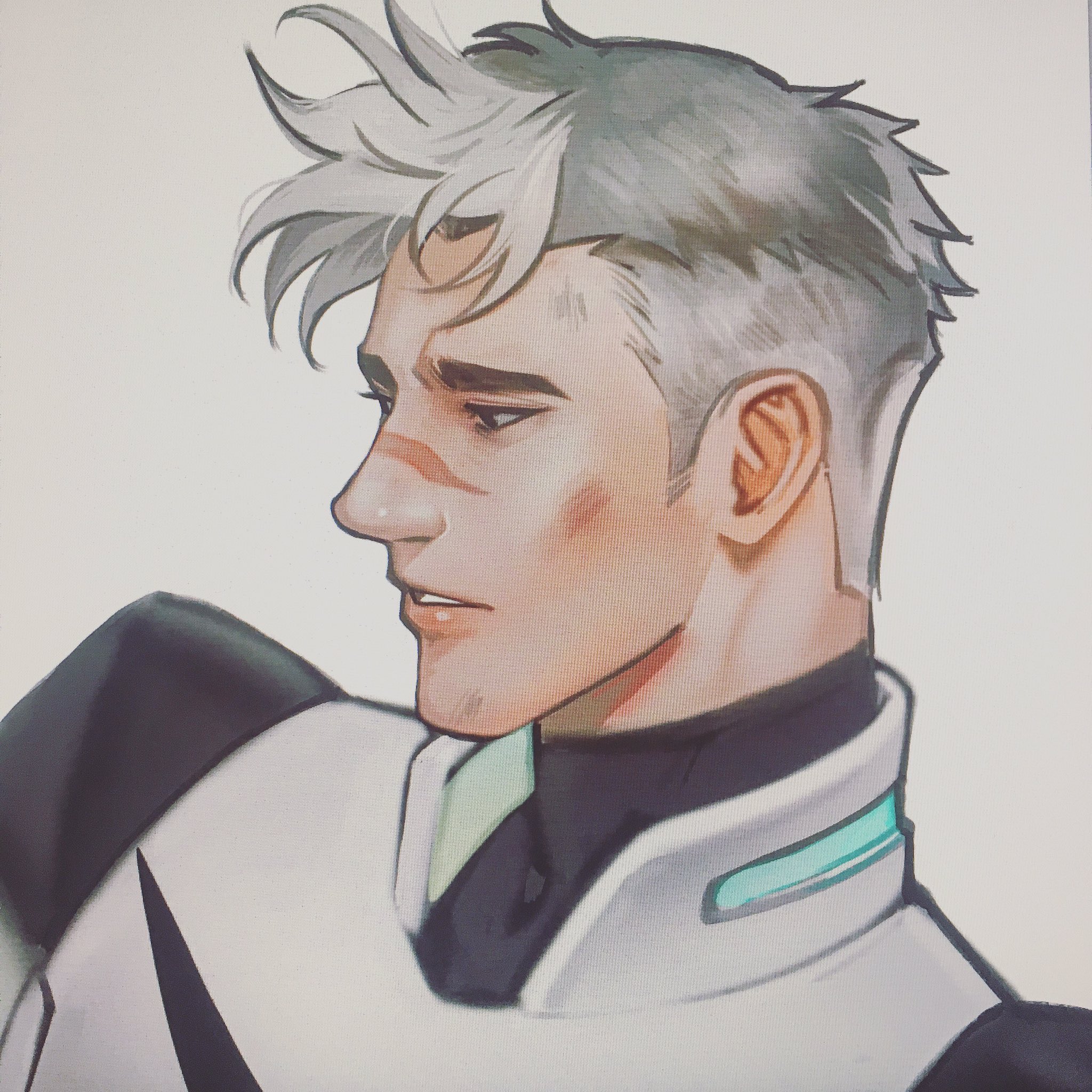 1boy bruise bruise_on_face commentary english_commentary from_side grey_background grey_hair highres injury male_focus mistermagnolia multicolored_hair parted_lips portrait scar scar_on_face sideburns simple_background solo spacesuit takashi_shirogane teeth thick_eyebrows two-tone_hair voltron:_legendary_defender voltron_(series) white_hair