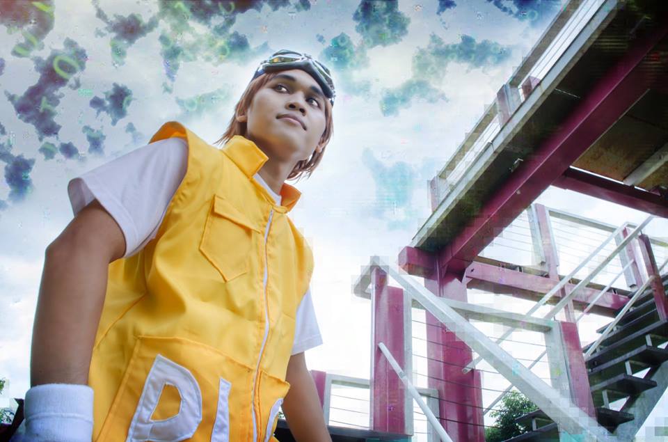 atsushi_(digimon_world_3) atsushi_(digimon_world_3)_(cosplay) cosplay digimon gloves goggles goggles_on_head hat photo_(medium) real_life sky