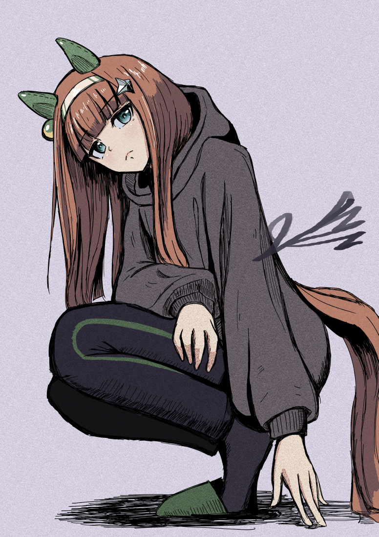 1girl alternate_costume animal_ears black_pants black_socks blunt_bangs ear_covers full_body green_eyes green_slippers grey_background grey_sweater hair_ornament hairband hairclip head_tilt hime_cut hood hooded_sweater horse_ears horse_girl horse_tail long_hair long_sleeves looking_at_viewer orange_hair pants silence_suzuka_(umamusume) simple_background slippers socks solo squatting sweater tail tanasiso umamusume white_hairband