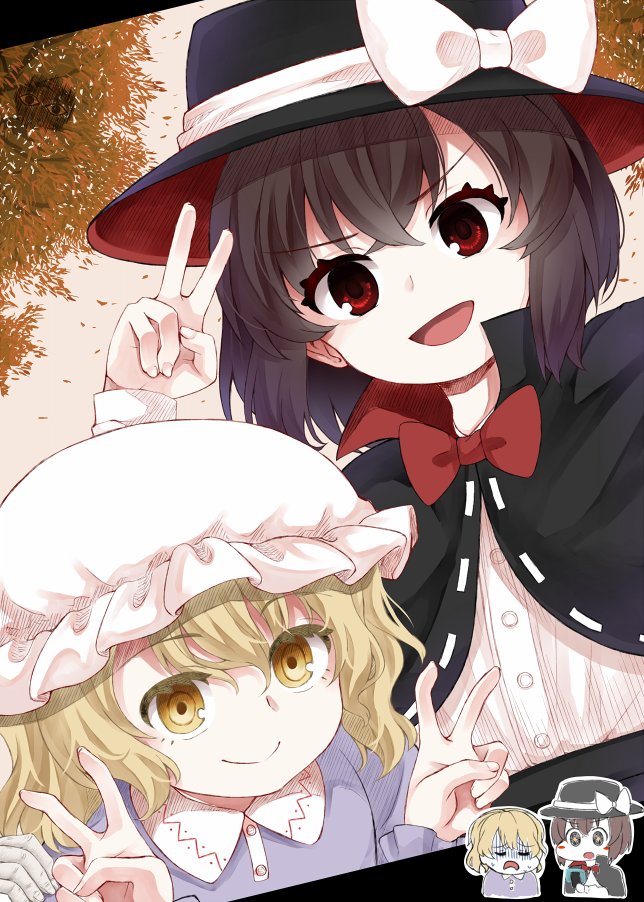 2girls :d black_capelet black_headwear black_skirt blonde_hair bow bowtie brown_hair buttons capelet chibi closed_mouth collared_dress commentary_request double_v dress fedora hair_between_eyes hat hat_bow long_sleeves maribel_hearn mob_cap multiple_girls open_mouth purple_dress red_bow red_bowtie red_capelet red_eyes ribbon-trimmed_capelet ribbon_trim shirt short_hair skirt smile touhou two-tone_capelet usami_renko v white_bow white_headwear white_shirt yellow_eyes zetsumame