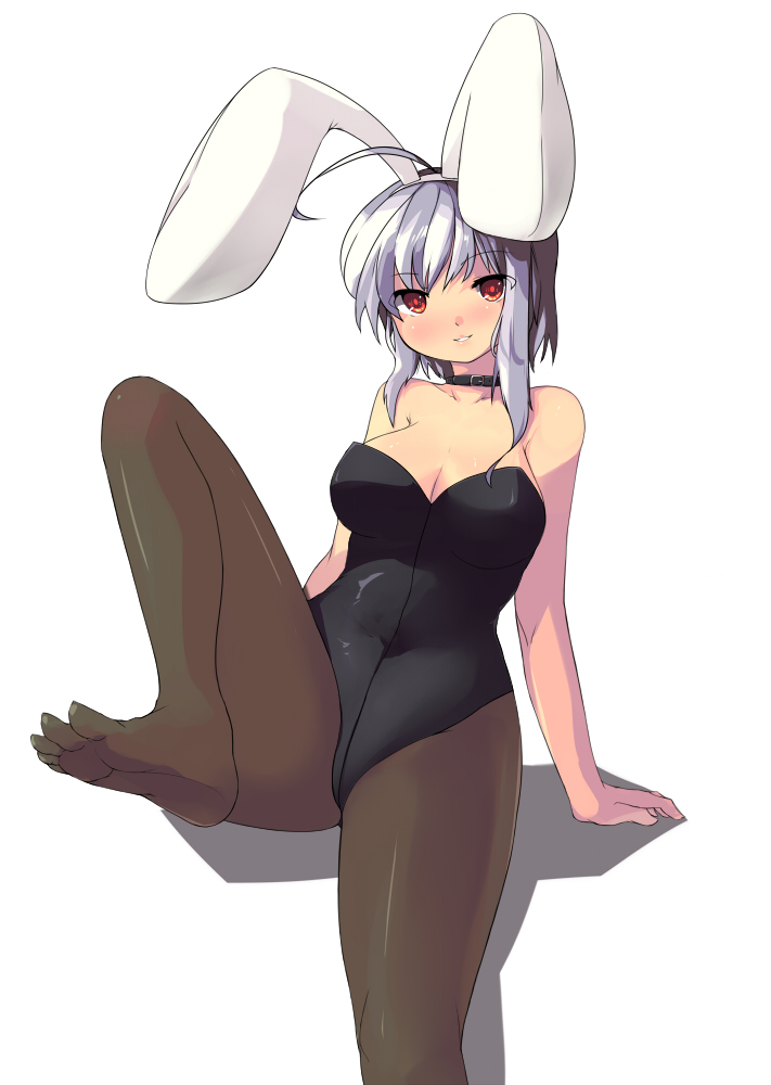 animal_ears choker fake_animal_ears feet foreshortening leotard orange_eyes original pantyhose perspective playboy_bunny rabbit_ears saiste short_hair smile soles solo toes white_hair