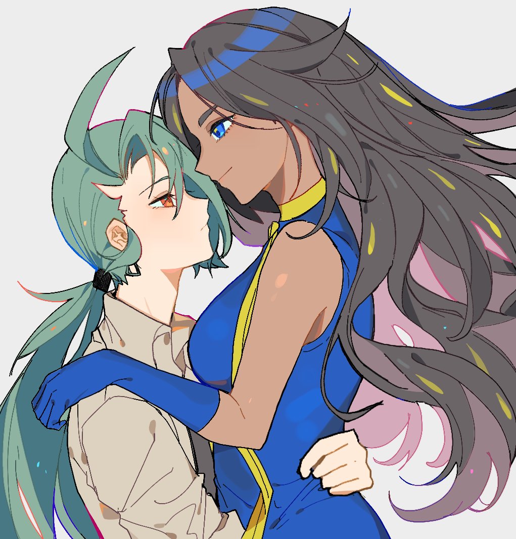 2girls ahoge black_hair blue_eyes blue_gloves blue_shirt elbow_gloves eye_contact geeta_(pokemon) gloves green_hair hand_on_another&#039;s_back karminrotword long_hair looking_at_another low_ponytail multiple_girls nintendo pokemon pokemon_sv ponytail profile red_eyes rika_(pokemon) shirt simple_background sleeveless sleeveless_shirt smile upper_body white_background yuri