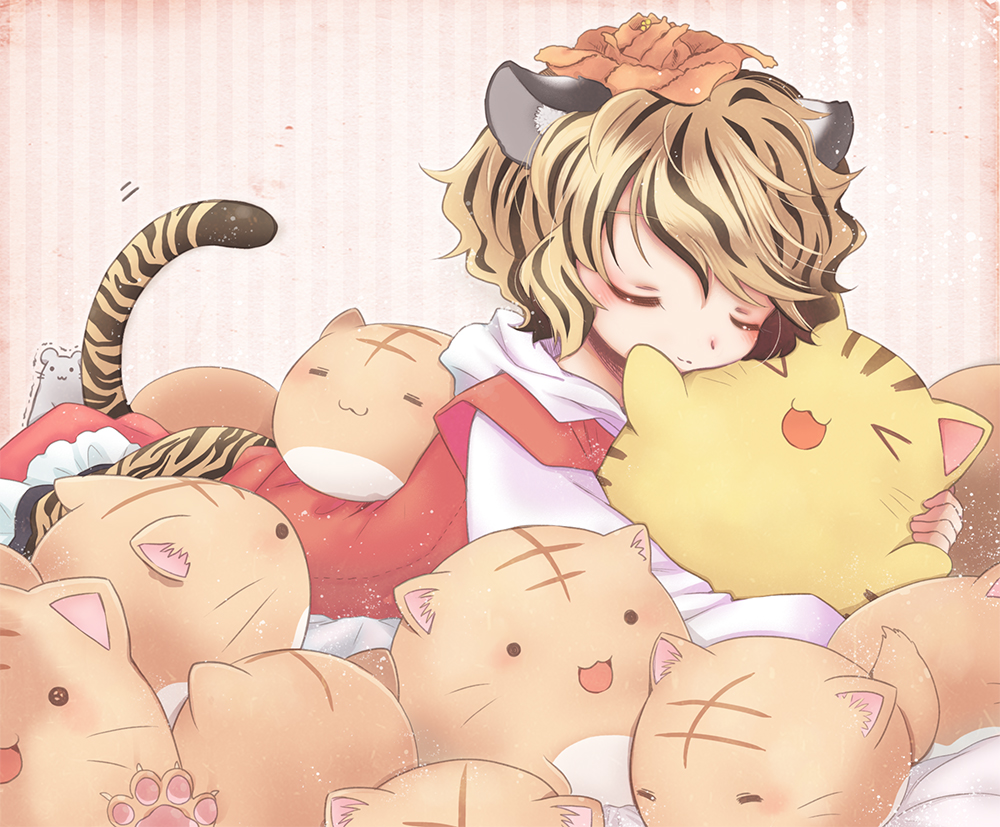 &gt;_&lt; 1girl :3 animal_ears animal_print bad_id bad_pixiv_id biyon black_hair blonde_hair cat doruji closed_eyes female_focus fourth_wall hair_ornament hug kemonomimi_mode little_busters! looking_at_viewer lying multicolored_hair nazrin nazrin_(mouse) on_stomach poyo_(poyopoyo_kansatsu_nikki) poyopoyo_kansatsu_nikki shirt short_hair skirt solid_circle_eyes tail tiger_ears tiger_print tiger_tail too_many too_many_cats toramaru_shou touhou trembling two-tone_hair vest
