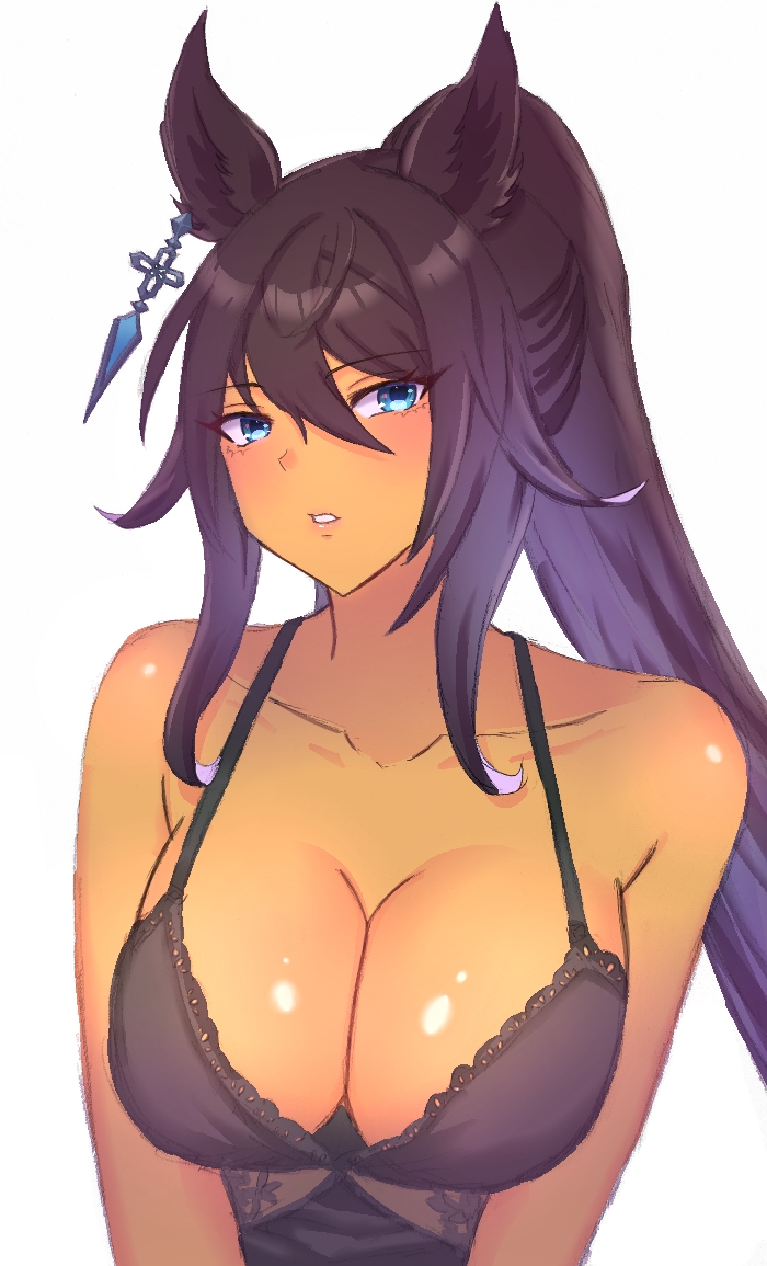 1girl alternate_costume animal_ears babydoll black_babydoll black_hair blush breasts cleavage collarbone commentary_request dark-skinned_female dark_skin earrings hair_between_eyes horse_ears horse_girl jewelry large_breasts long_hair parted_lips ponytail remi-yuka-taimama simple_background single_earring solo symboli_kris_s_(umamusume) umamusume upper_body very_long_hair white_background