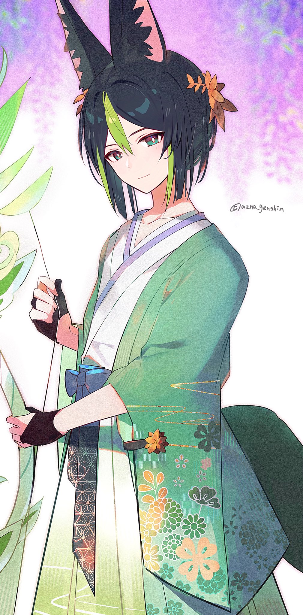 1boy armor azna black_gloves black_hair cowboy_shot floral_print genshin_impact gloves green_eyes green_hair highres japanese_armor japanese_clothes kimono male_focus multicolored_hair short_hair smile solo streaked_hair tighnari_(genshin_impact)