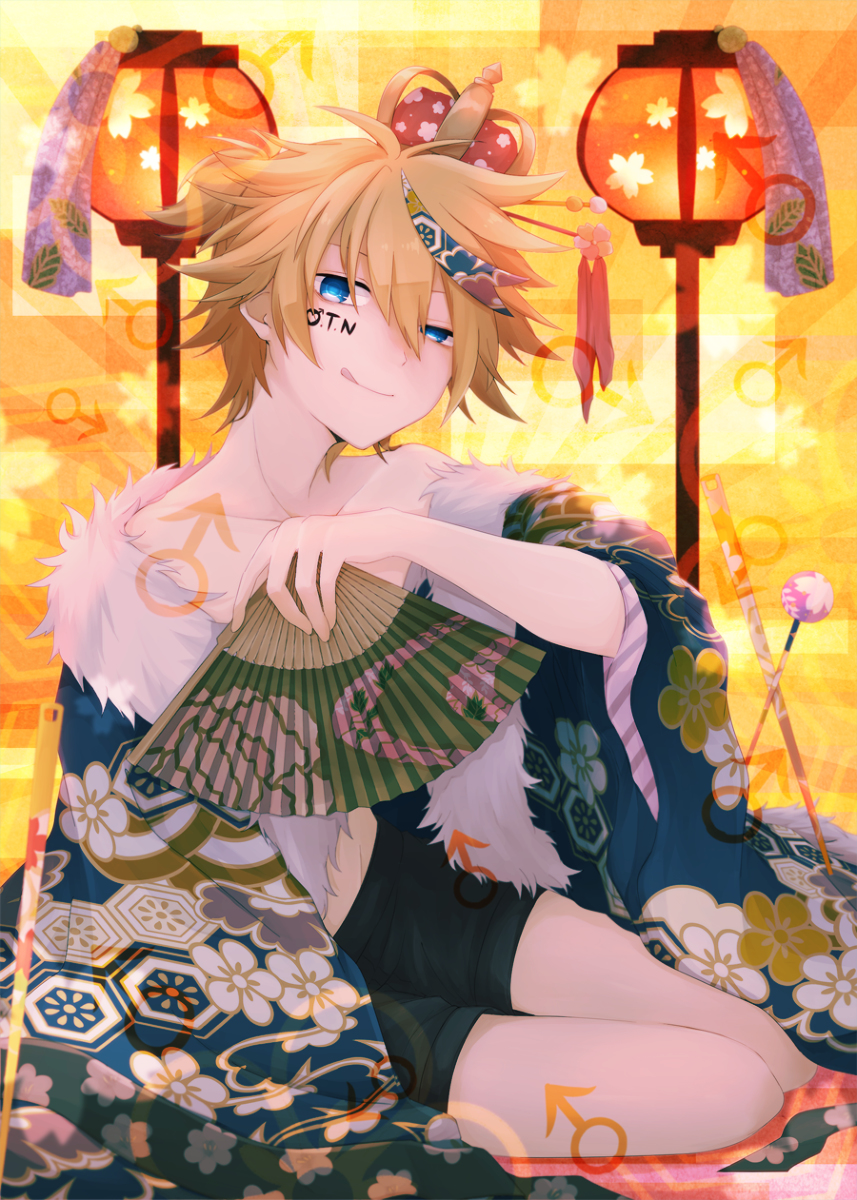 1boy blonde_hair blue_eyes collarbone crown hand_fan floral_print full_body fur gigantic_o.t.n_(vocaloid) hanairi_kikkou highres honeycomb_pattern japanese_clothes kagamine_len lantern licking_lips looking_at_viewer male_focus mars_symbol multicolored_hair rei_(uupaa3) sitting smile solo tongue tongue_out traditional_clothes vocaloid