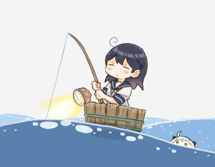 2girls ahoge blush_stickers chibi closed_eyes fishing fishing_rod kantai_collection multiple_girls northern_little_sister ocean ribbon saiguchi_otoufu sailor_collar school_uniform searchlight serafuku ushio_(kancolle) wooden_bathtub