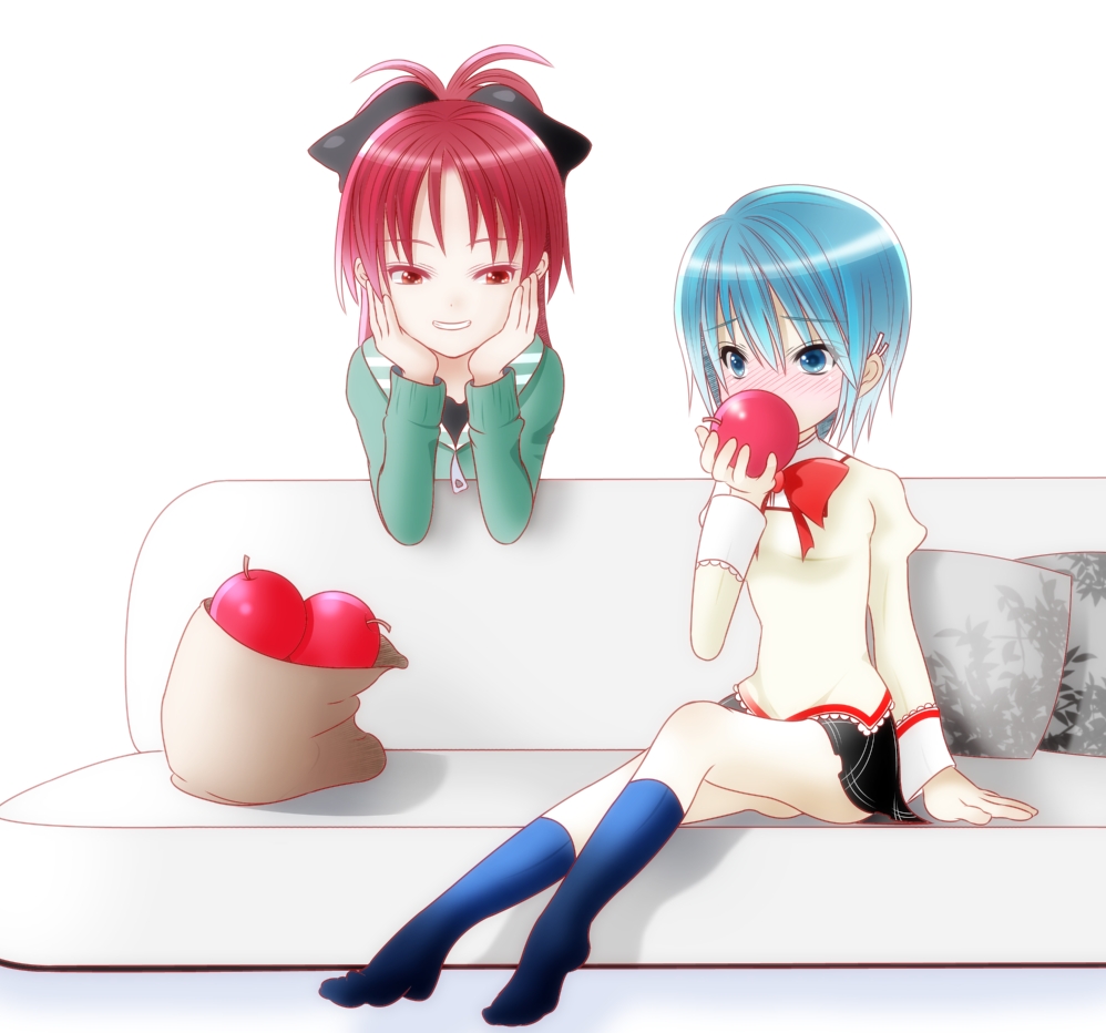 10s 2girls apple bad_id bad_pixiv_id bag blue_eyes blue_hair blush bow couch eating food fruit mahou_shoujo_madoka_magica mahou_shoujo_madoka_magica_(anime) miki_sayaka multiple_girls p9 p9_(susisasimi) pillow red_eyes red_hair sakura_kyoko school_uniform sitting skirt smile socks sweater