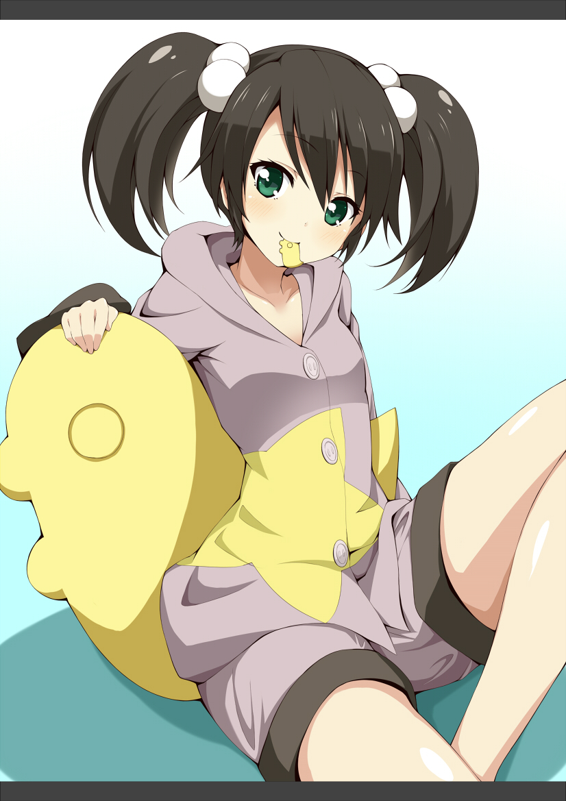 1girl ar_tonelico black_hair blue_background buttons casual closed_mouth collarbone commentary_request female_focus gradient_background green_eyes grey_hoodie grey_shorts hair_between_eyes hair_bobbles hair_ornament head_tilt hood hood_down hoodie jampen knee_up letterboxed long_sleeves looking_at_viewer misha_arsellec_lune mouth_hold print_hoodie shiny_skin short_hair shorts sitting smile solo star_(symbol) star_print stuffed_toy twintails