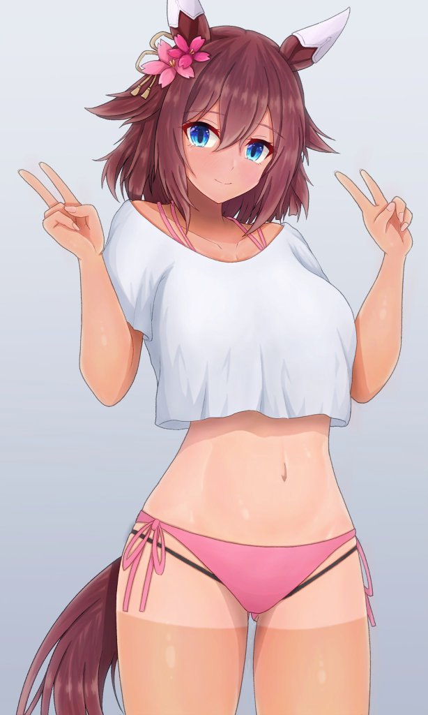 1girl alternate_costume animal_ears bikini blue_eyes brown_hair commentary_request cowboy_shot cropped_shirt double_v ear_covers ear_ornament gradient_background hair_between_eyes hair_flaps horse_ears horse_girl horse_tail m172/minatsu navel pink_bikini sakura_chiyono_o_(umamusume) shirt short_sleeves side-tie_bikini_bottom smile solo stomach swimsuit tail tan tanline umamusume v white_shirt