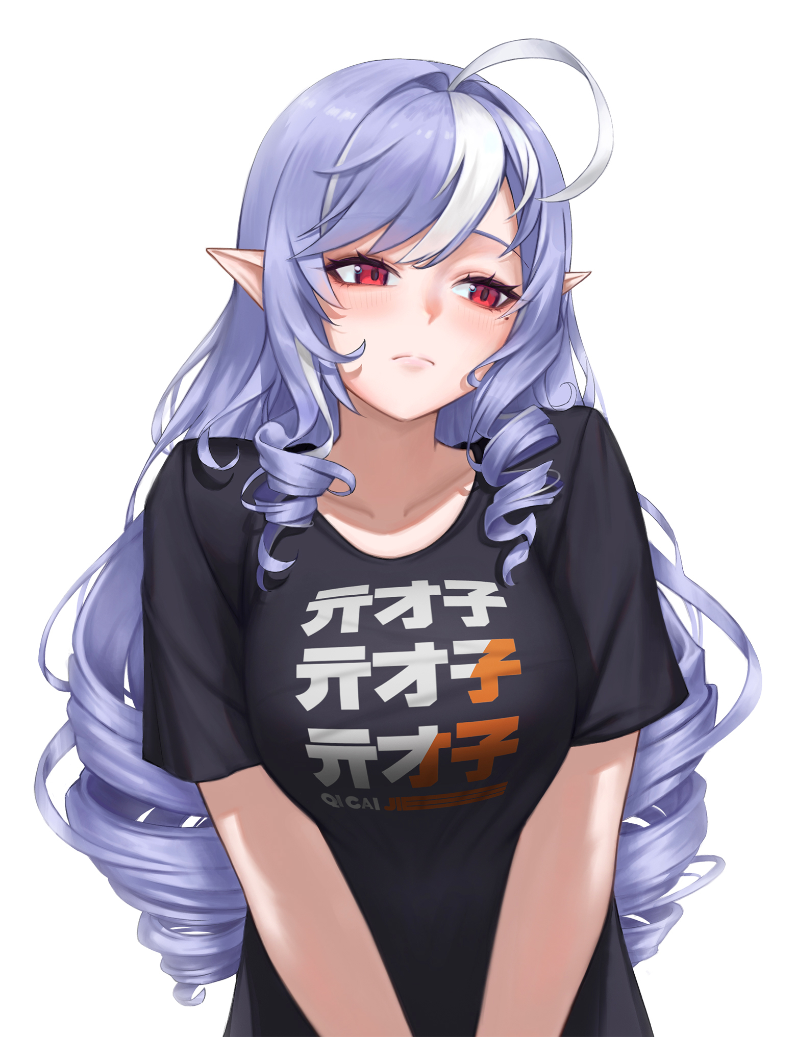 1girl ahoge black_shirt borrowed_clothes closed_mouth collarbone commentary_request drill_hair fanged_bangs frown hair_intakes highres long_hair looking_to_the_side mole mole_under_eye multicolored_hair pink_eyes pointy_ears print_shirt purple_hair shirt short_sleeves simple_background solo streaked_hair t-shirt two-tone_hair v_arms vivian_(zenless_zone_zero) wan2 white_background zenless_zone_zero