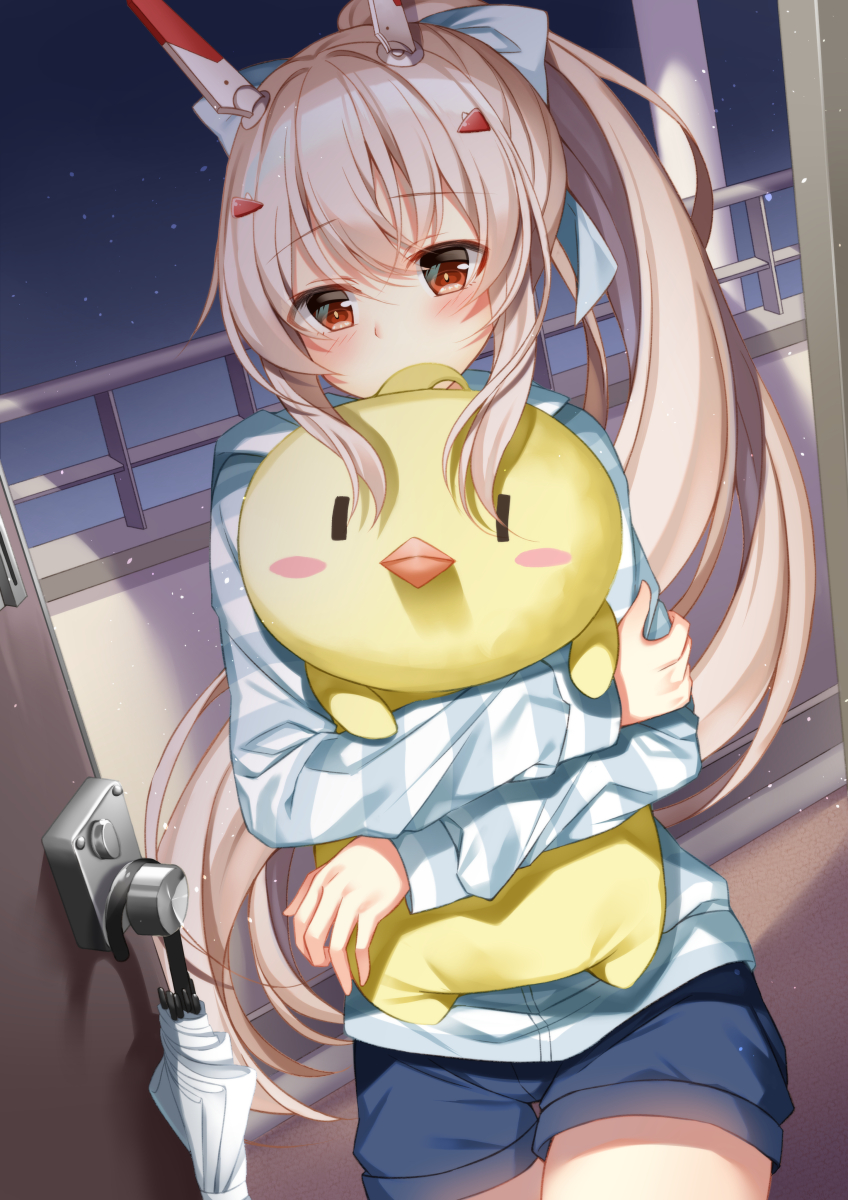 1girl alternate_costume ayanami_(azur_lane) ayanami_(retrofit)_(azur_lane) azur_lane blush bow casual character_doll commentary_request contemporary covered_mouth doll door door_handle hair_bow hair_ornament hair_ribbon hairclip head_tilt headgear highres hood hooded_jacket hugging_doll hugging_object jacket long_hair looking_at_viewer manjuu_(azur_lane) night night_sky orange_eyes ponytail retrofit_(azur_lane) ribbon shorts silver_hair sky solo star_(sky) starry_sky striped_clothes striped_jacket stuffed_animal stuffed_chicken stuffed_toy sugisaki_yuu umbrella walking