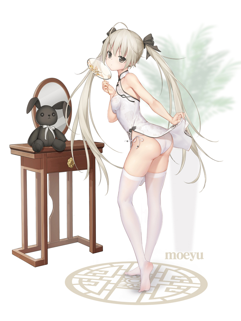1girl ahoge ass bare_arms bare_shoulders bigxixi black_bow bow breasts china_dress chinese_clothes closed_mouth commentary_request dress full_body grey_eyes grey_hair hair_bow hand_fan holding holding_fan kasugano_sora lifting_own_clothes long_hair looking_at_viewer looking_back mirror no_shoes panties paper_fan plant side-tie_panties simple_background sleeveless sleeveless_dress small_breasts soles solo standing stuffed_animal stuffed_rabbit stuffed_toy thighhighs tiptoes tuanshan twintails uchiwa underwear very_long_hair white_background white_dress white_panties white_thighhighs yosuga_no_sora