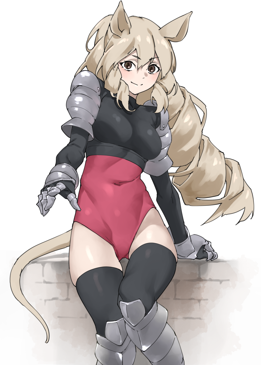 1girl animal_ears armor black_shirt black_thighhighs blonde_hair breasts brick_wall brown_eyes commentary covered_navel crop_top cropped_shirt gauntlets greaves hair_between_eyes highres kemono_friends leotard light_blush long_hair looking_at_viewer medium_breasts pauldrons red_leotard rhinoceros_ears rhinoceros_girl rhinoceros_tail shirt shoulder_armor smile solo tanabe_(fueisei) thigh_gap thighhighs white_rhinoceros_(kemono_friends)