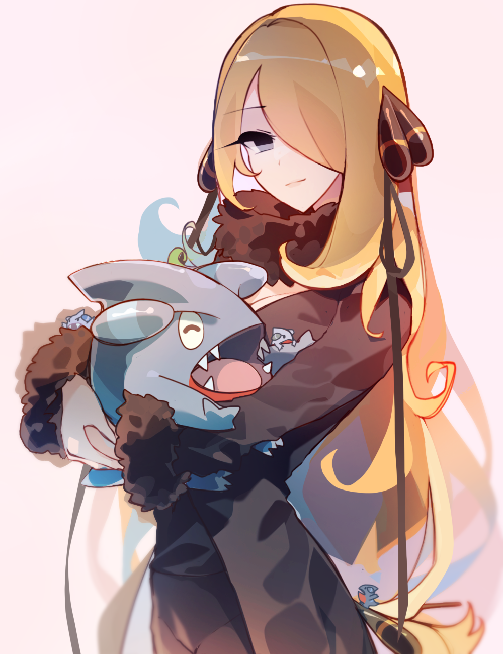 1girl black_pants black_shirt blonde_hair chibi cynthia_(pokemon) fur_trim gen_4_pokemon gible hair_ornament hair_over_one_eye highres holding holding_pokemon kaliningradg long_hair looking_at_viewer nintendo no_pupils one_eye_covered pants pokemon pokemon_(creature) pokemon_dppt shadow shirt simple_background