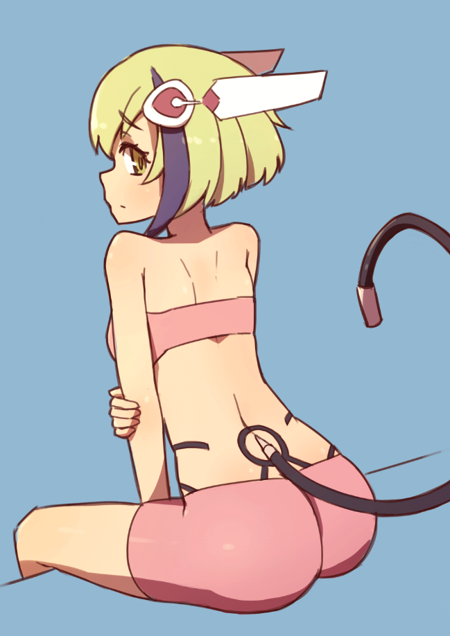 1girl android ass bare_shoulders bike_shorts breasts cable cable_tail closed_mouth coupon_(4chan) dimension_w green_hair headgear looking_at_viewer mechanical_tail multicolored_hair short_hair solo streaked_hair tail two-tone_hair yurizaki_mira