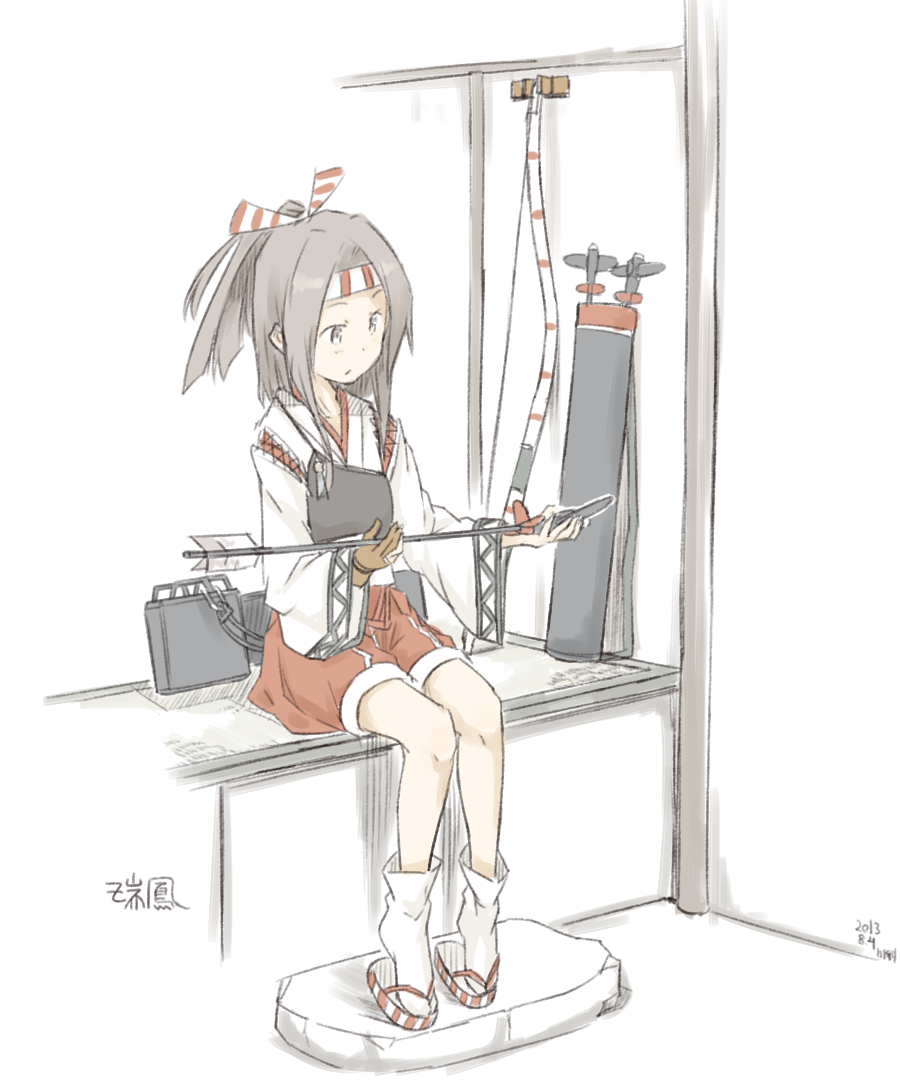 1girl arrow_(projectile) bow_(weapon) brown_gloves character_name commentary_request dated gloves grey_eyes grey_hair hakama hakama_shorts headband holding holding_arrow japanese_clothes kantai_collection kawashina_(momen_silicon) muneate partially_fingerless_gloves partly_fingerless_gloves ponytail quiver red_hakama shorts signature single_glove sitting solo weapon wide_sleeves yugake zuihou_(kancolle)