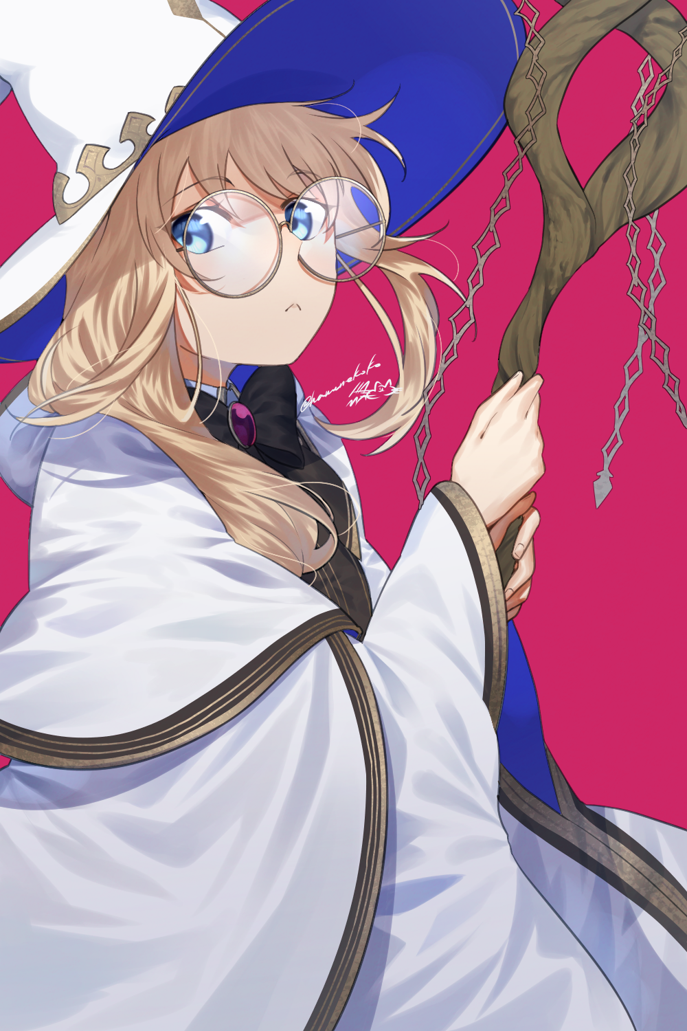 1girl aesc_(fate) aesc_(rain_witch)_(fate) blonde_hair blue_eyes cloak fate/grand_order fate_(series) glasses hamanekoko hat highres holding holding_staff long_hair red_background signature staff white_cloak wide_sleeves witch_hat
