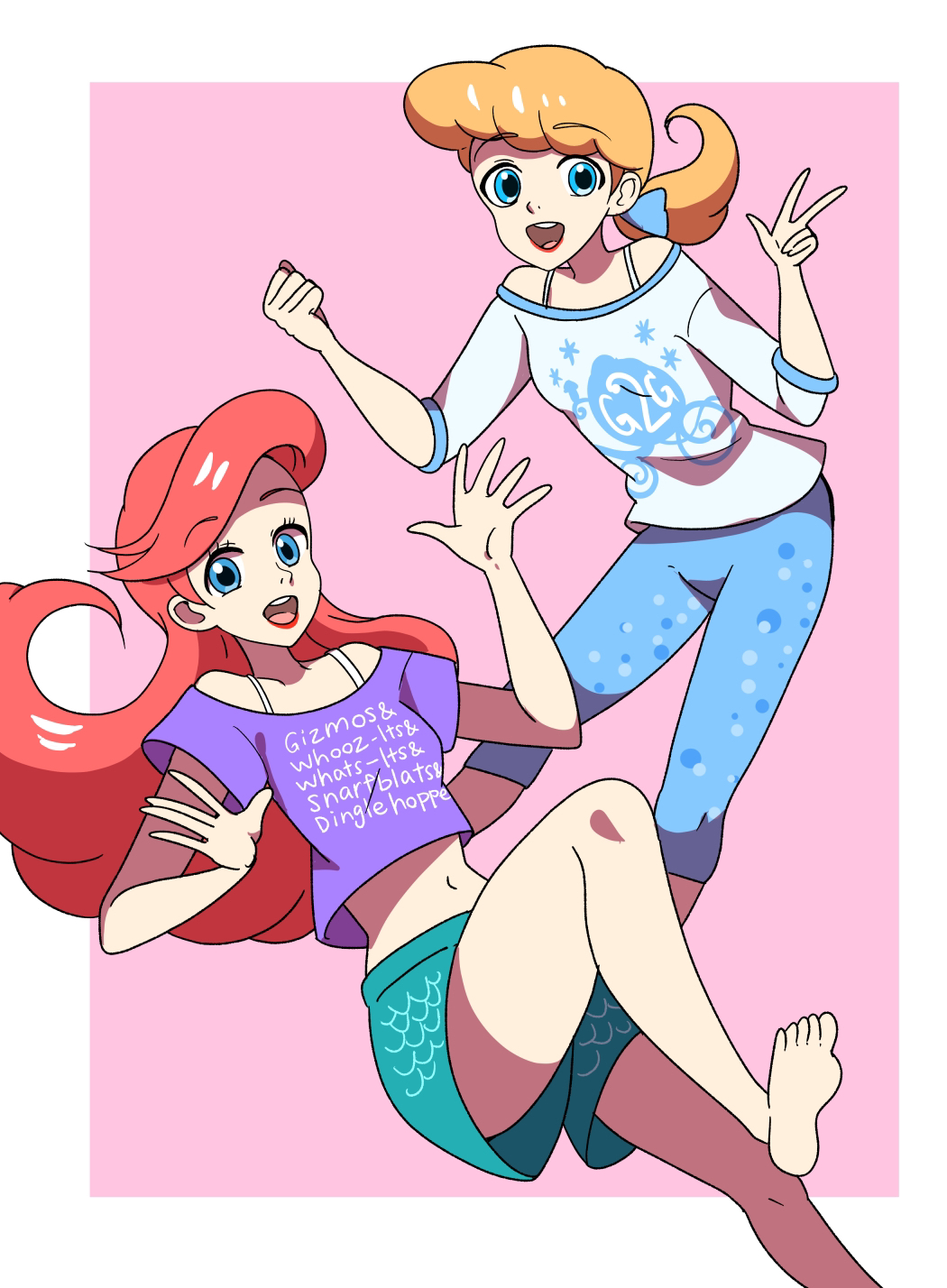 2girls :d alice_(pixiv80284903) ariel_(disney) bare_legs barefoot blonde_hair blue_eyes blue_pants border cinderella cinderella_(disney) clenched_hand clothes_writing danish_text disney disney_princess foot_out_of_frame green_shorts highres long_hair looking_at_viewer loungewear low_ponytail midriff multiple_girls navel off-shoulder_shirt off_shoulder open_mouth pants pink_background ponytail purple_shirt red_hair red_lips scale_print shirt short_sleeves shorts simple_background smile soles spaghetti_strap spread_fingers teeth the_little_mermaid_(disney) three-quarter_sleeves upper_teeth_only w white_border white_shirt wreck-it_ralph