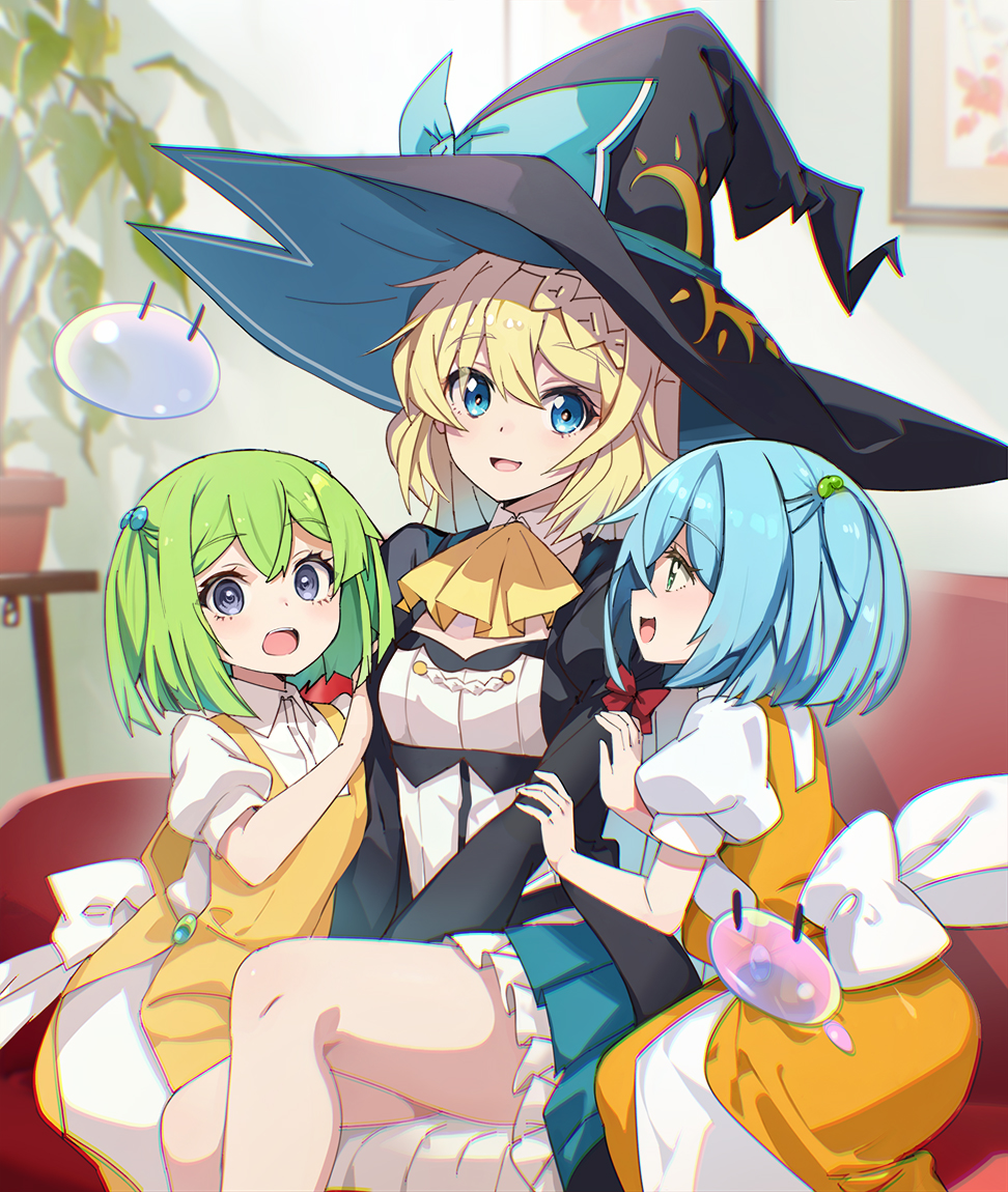 3girls aizawa_azusa apron aqua_skirt black_dress black_hat blonde_hair blue_eyes blue_hair breasts couch dress eyebrows_hidden_by_hair falfa_(slime_taoshite_300_nen) green_hair hair_between_eyes hair_ornament hat hug_from_side large_hat large_ribbon looking_at_viewer medium_hair mother_and_daughter multiple_girls nyoro_(nyoronyoro000) on_couch open_mouth plant potted_plant ribbon shalsha_(slime_taoshite_300_nen) siblings sisters sitting skirt slime_(creature) slime_taoshite_300_nen_shiranai_uchi_ni_level_max_ni_nattemashita small_breasts smile twins waist_ribbon white_dress white_ribbon witch witch_hat yellow_apron