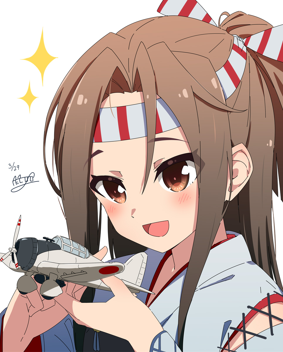 1girl aircraft_request brown_eyes brown_hair headband highres japanese_clothes kantai_collection muneate necono_(nekonosora1207) ponytail signature simple_background smile solo sparkle striped_headband toy_airplane upper_body white_background zuihou_(kancolle)