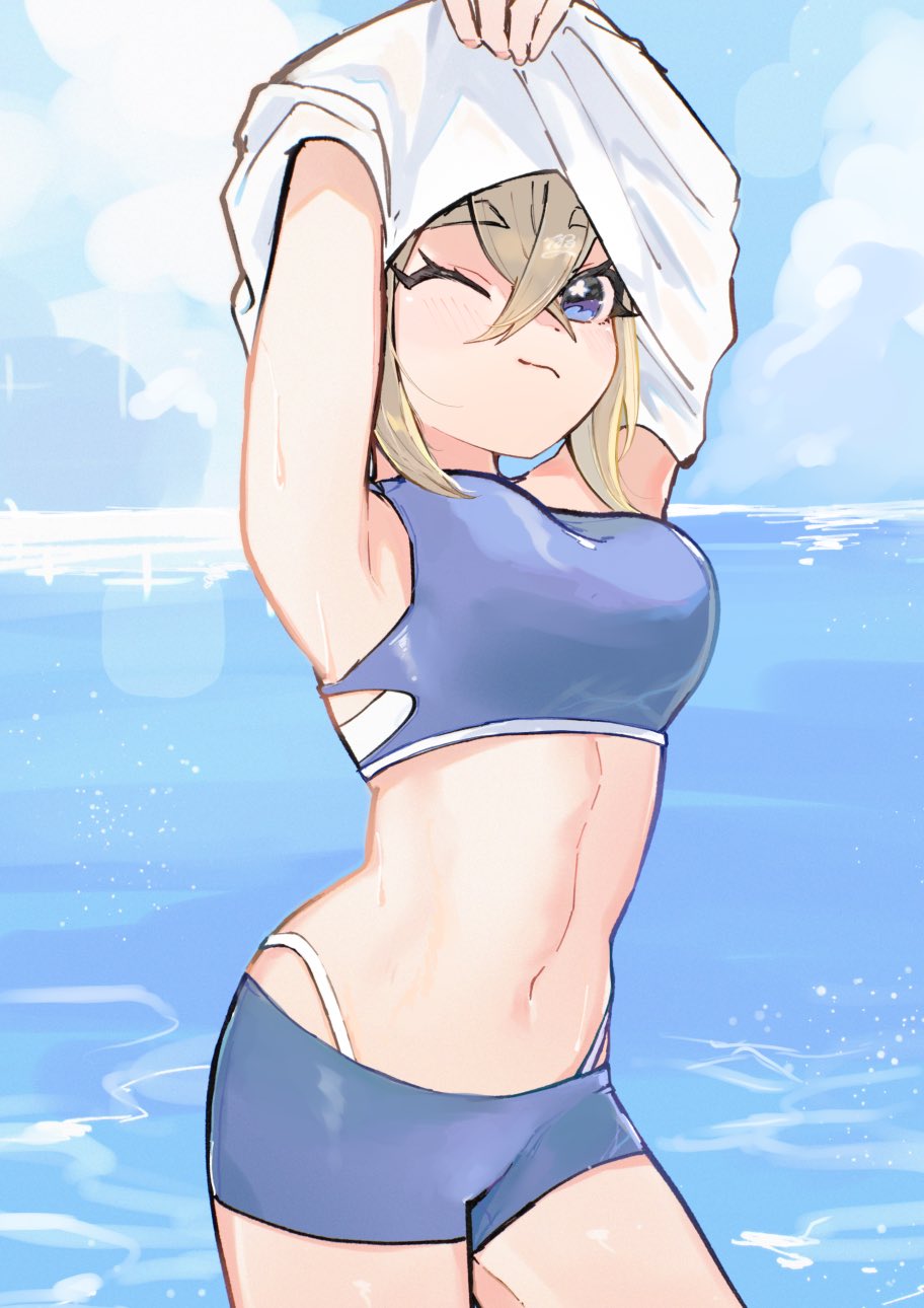 1girl beach blue_eyes blush breasts highres kimi_no_koto_ga_dai_dai_dai_dai_daisuki_na_100-nin_no_kanojo large_breasts one_eye_closed oyomidtarumi short_hair sutou_iku swimsuit tomboy
