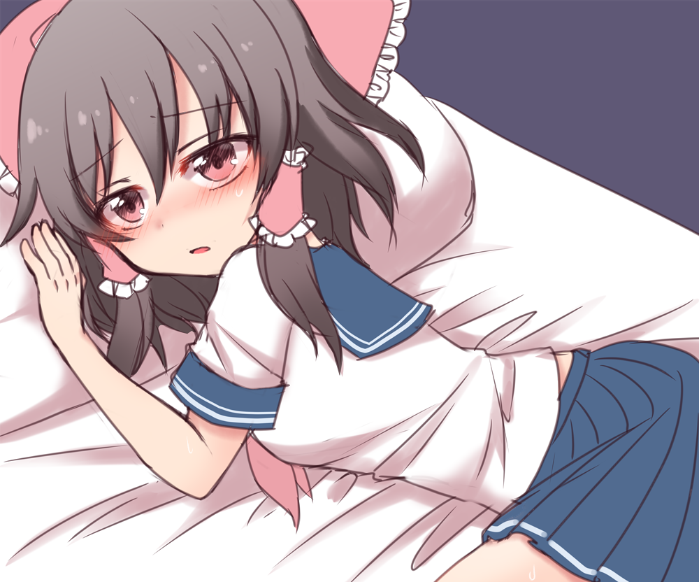 1girl bed black_hair blue_skirt blush bow female_focus hair_bow hair_tubes hakurei_reimu lying neckerchief on_bed pillow pleated_skirt red_bow red_eyes red_neckerchief school_uniform serafuku shiohachi skirt solo touhou
