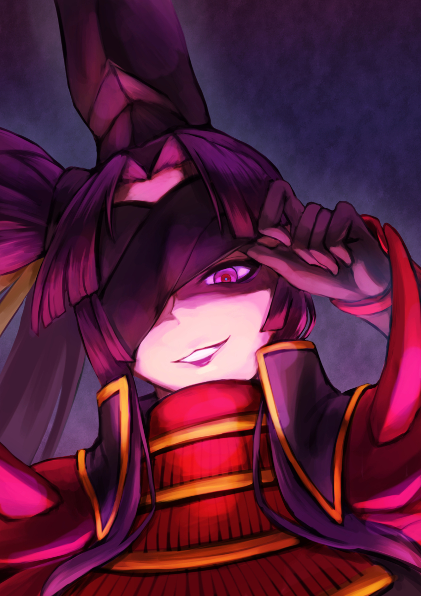 1girl armor black_gloves black_hair blindfold blindfold_pull commentary evil_grin evil_smile fate/grand_order fate_(series) gloves grin hair_bun hat highres japanese_armor juunishi_aya one_eye_covered side_ponytail single_hair_bun single_side_bun smile solo taira_no_kagekiyo_(fate) taira_no_kagekiyo_(second_ascension)_(fate) tate_eboshi teeth ushiwakamaru_(fate)