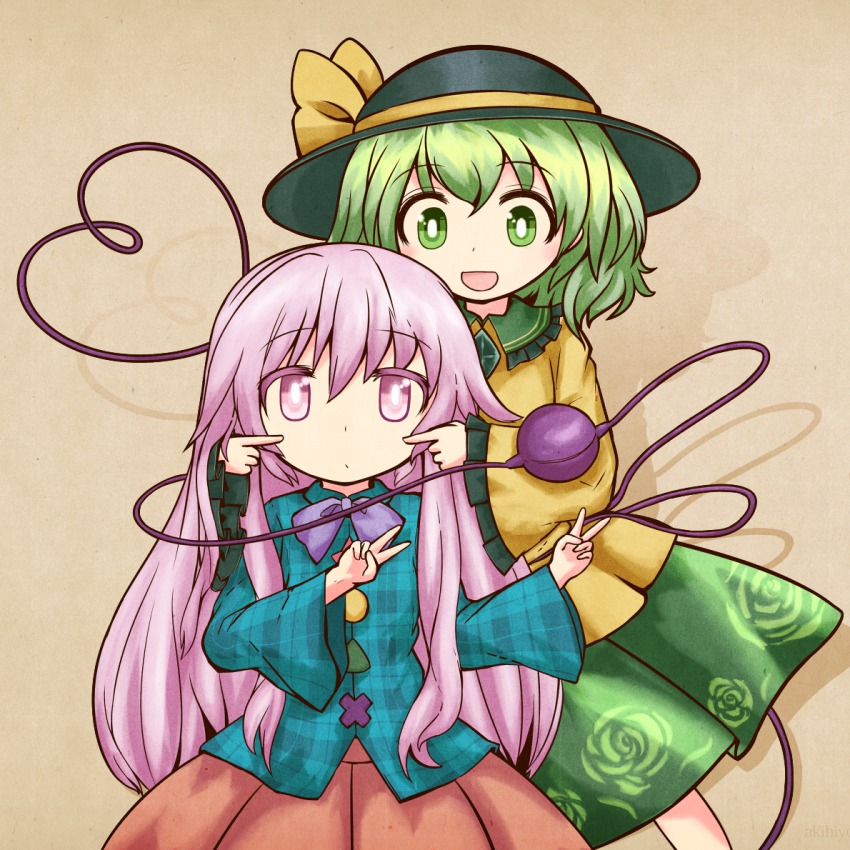 2girls akihiyo bow double_v green_eyes green_hair hat hat_bow hata_no_kokoro heart heart_of_string komeiji_koishi multiple_girls open_mouth pink_eyes pink_hair third_eye touhou v