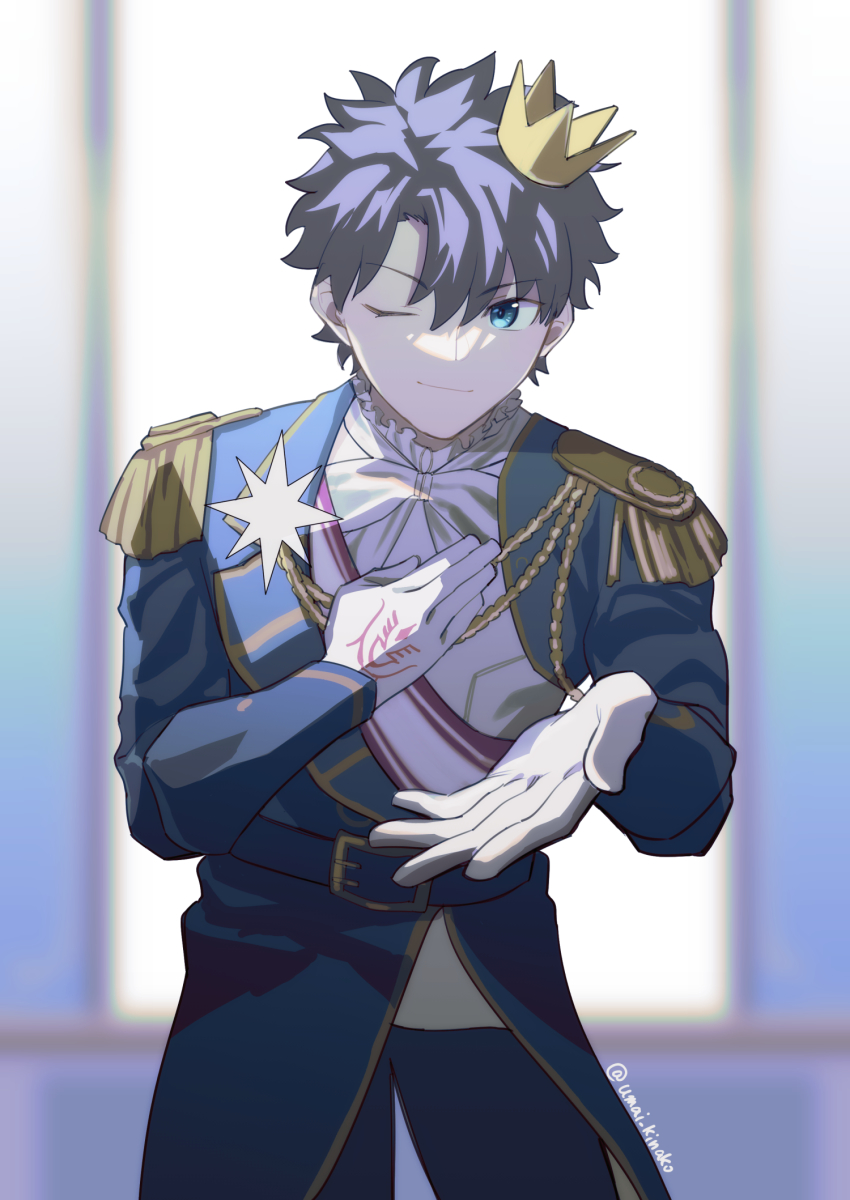 1boy black_hair blue_eyes bow closed_mouth command_spell commentary_request crown fate/grand_order fate_(series) formal_clothes fujimaru_ritsuka_(male) fujimaru_ritsuka_(male)_(halloween_royalty) gloves halloween_royalty highres long_sleeves looking_at_viewer male_focus mini_crown official_alternate_costume one_eye_closed short_hair smile solo umai_kinako white_bow