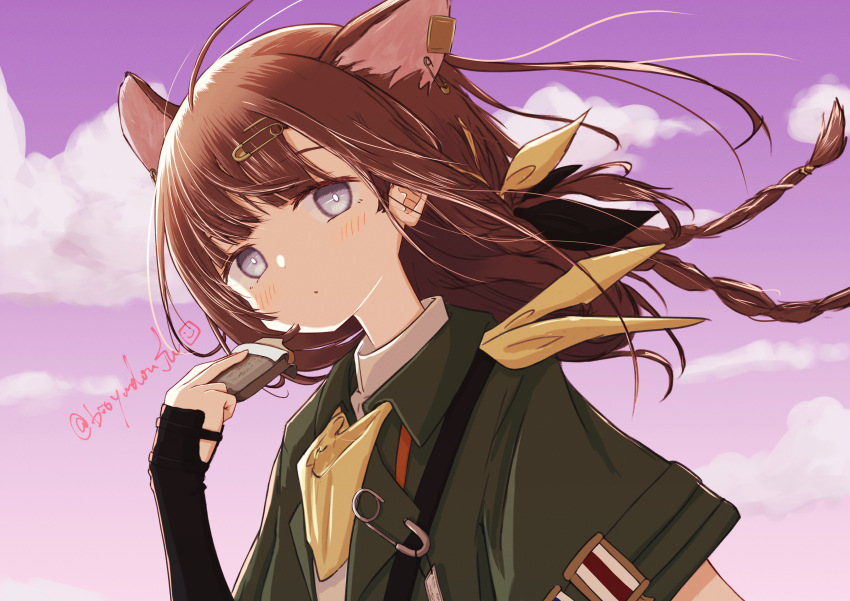 1girl absurdres animal_ears arknights armor blush bright_pupils brown_hair closed_mouth cloud collared_jacket commentary food green_jacket grey_eyes hair_ornament hairclip highres holding holding_food jacket long_hair lutonada_(arknights) paperclip pink_sky shirt sky solo upper_body vambraces white_pupils white_shirt wind yudoufu_(bioyudoufu)