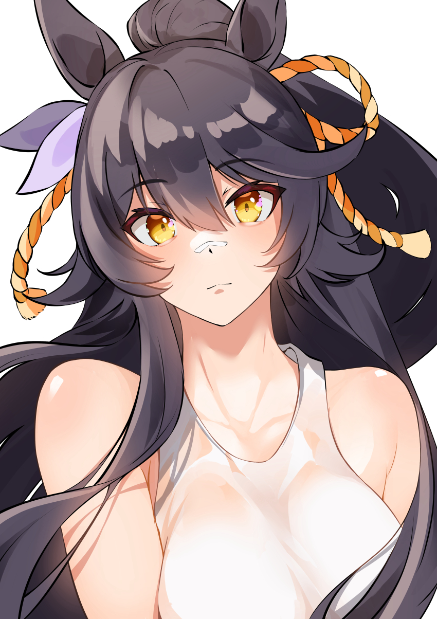 1girl absurdres animal_ears breasts closed_mouth collarbone commentary_request hair_between_eyes hair_ornament highres horse_ears horse_girl looking_at_viewer medium_breasts narita_brian_(umamusume) senrihinzk simple_background solo tank_top umamusume upper_body white_background white_tank_top yellow_eyes