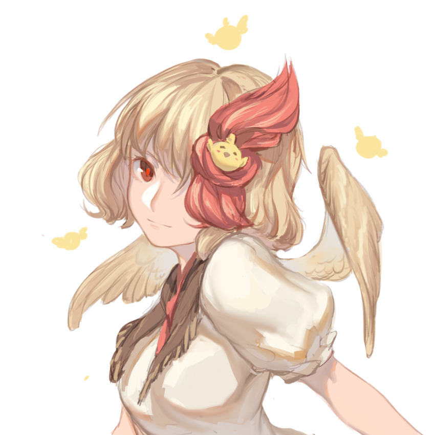 1girl animal animal_on_head bird bird_on_head bird_wings blonde_hair chick closed_mouth feathered_wings highres multicolored_hair niwatari_kutaka on_head puffy_short_sleeves puffy_sleeves red_eyes red_hair shirt short_hair short_sleeves simple_background solo touhou two-tone_hair upper_body wb_yimo white_background white_shirt wings yellow_wings