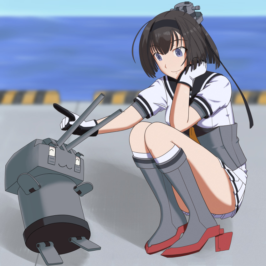1girl akizuki_(kancolle) black_gloves black_hair black_hairband black_sailor_collar blue_eyes blurry blurry_background boots chou-10cm-hou-chan closed_mouth commentary_request full_body gloves grey_boots grey_corset hairband highres kantai_collection kuroinu1997 miniskirt pleated_skirt rigging sailor_collar ship_turret shirt short_hair short_sleeves skirt smile socks solo squatting two-tone_gloves white_gloves white_shirt white_skirt white_socks