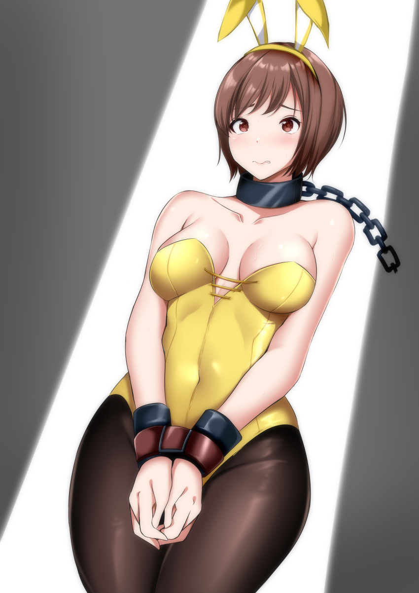 1girl absurdres animal_ears auction bare_shoulders black_leotard black_pantyhose breasts brown_hair chain cleavage commission cowboy_shot fake_animal_ears grey_background hayami_umika highres kaitou_sentai_lupinranger_vs._keisatsu_sentai_patranger leotard pandacross pantyhose pixiv_commission playboy_bunny rabbit_ears restrained short_hair simple_background solo strapless strapless_leotard super_sentai white_background yellow_leotard