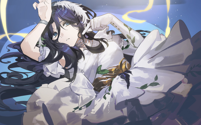 1girl arms_up black_hair blue_background blue_eyes bracelet dress elbow_gloves feather_hair_ornament feathers gloves hair_between_eyes hair_ornament hands_up highres jewelry long_hair looking_at_viewer lying mayo_(cocoacat19) mole mole_under_eye official_alternate_costume on_back parted_lips reverse:1999 single_elbow_glove solo upper_body very_long_hair white_dress willow_(reverse:1999)