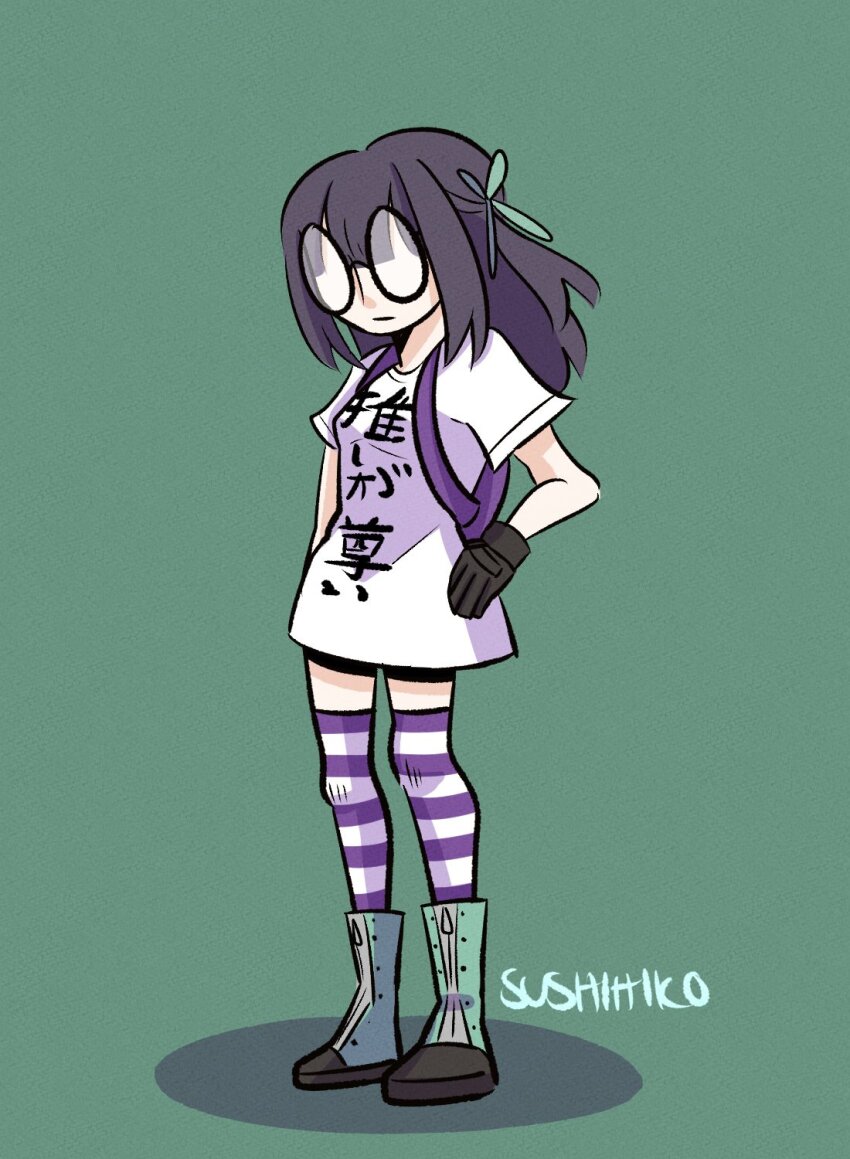 1girl backpack bag black_gloves boots clothes_writing female_focus fingerless_gloves full_body glasses gloves green_background green_boots green_ribbon hair_ribbon highres long_hair purple_hair ribbon round_eyewear shin_subarashiki_kono_sekai shirt solo striped_clothes striped_thighhighs subarashiki_kono_sekai thighhighs usui_nagi white_shirt