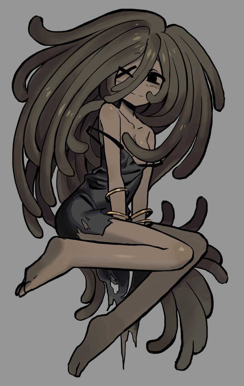 1girl bangle barefoot black_dress black_eyes bracelet breasts brown_hair commentary_request dark-skinned_female dark_skin double_strap_slip dress full_body grey_background hair_censor highres jewelry kakke666 korean_commentary long_hair looking_at_viewer missing_eye original simple_background small_breasts solo tentacle_hair torn_clothes torn_dress very_long_hair