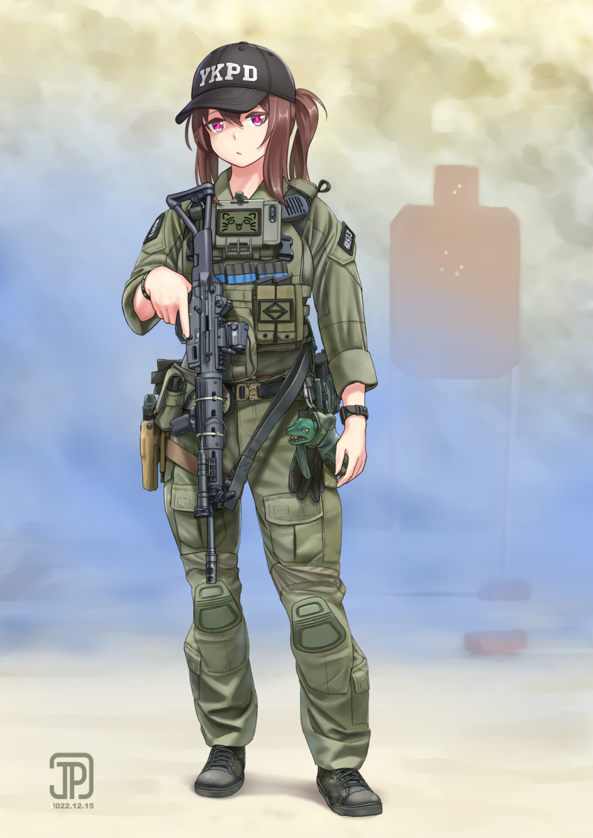 1girl assault_rifle baseball_cap black_hat black_shoes brown_hair closed_mouth commentary_request emoji full_body gloves green_jacket green_pants gun h&amp;k_vp9 hair_between_eyes handgun hat highres holding holding_gun holding_weapon holster holstered howa_type_89 jacket jpc looking_at_viewer original pants ponytail purple_eyes rifle s.w.a.t. shoes sidelocks solo standing thigh_holster weapon
