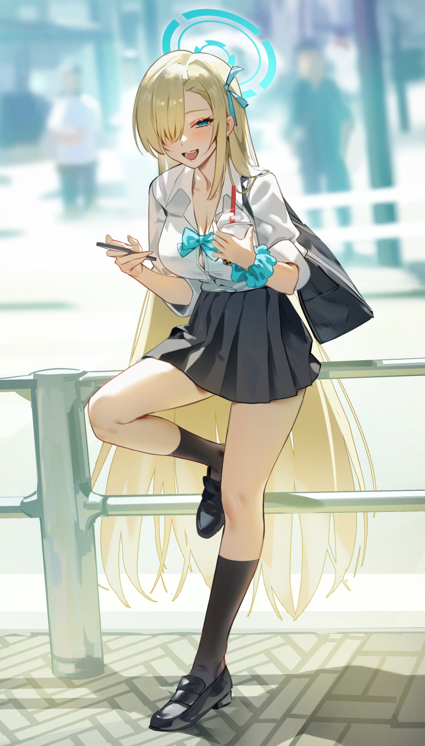 1girl absurdres against_railing asuna_(blue_archive) asuna_(school_uniform)_(blue_archive) bag black_skirt black_socks blonde_hair blue_archive blue_bow blue_bowtie blue_eyes blue_halo blue_scrunchie blurry blurry_background blush bow bowtie breasts brown_hair cleavage commentary_request day hair_over_one_eye halo highres holding holding_phone large_breasts loafers long_hair looking_at_viewer miniskirt official_alternate_costume open_mouth outdoors people phone pleated_skirt qianyuu_(senba) railing school_bag school_uniform scrunchie shoes skirt smile socks standing standing_on_one_leg thighs very_long_hair wrist_scrunchie