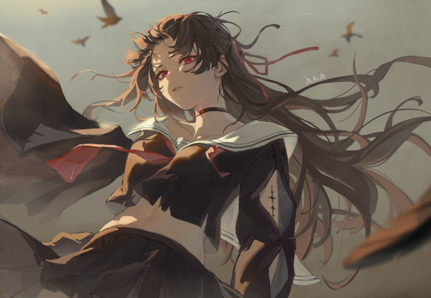 1girl arm_cutout black_choker black_hair black_shirt black_skirt chisa_(wuthering_waves) choker clothing_cutout collarbone commentary crop_top highres kutu long_hair looking_at_viewer parted_lips red_eyes sailor_collar school_uniform serafuku shirt skirt solo tacet_mark_(wuthering_waves) white_sailor_collar wuthering_waves