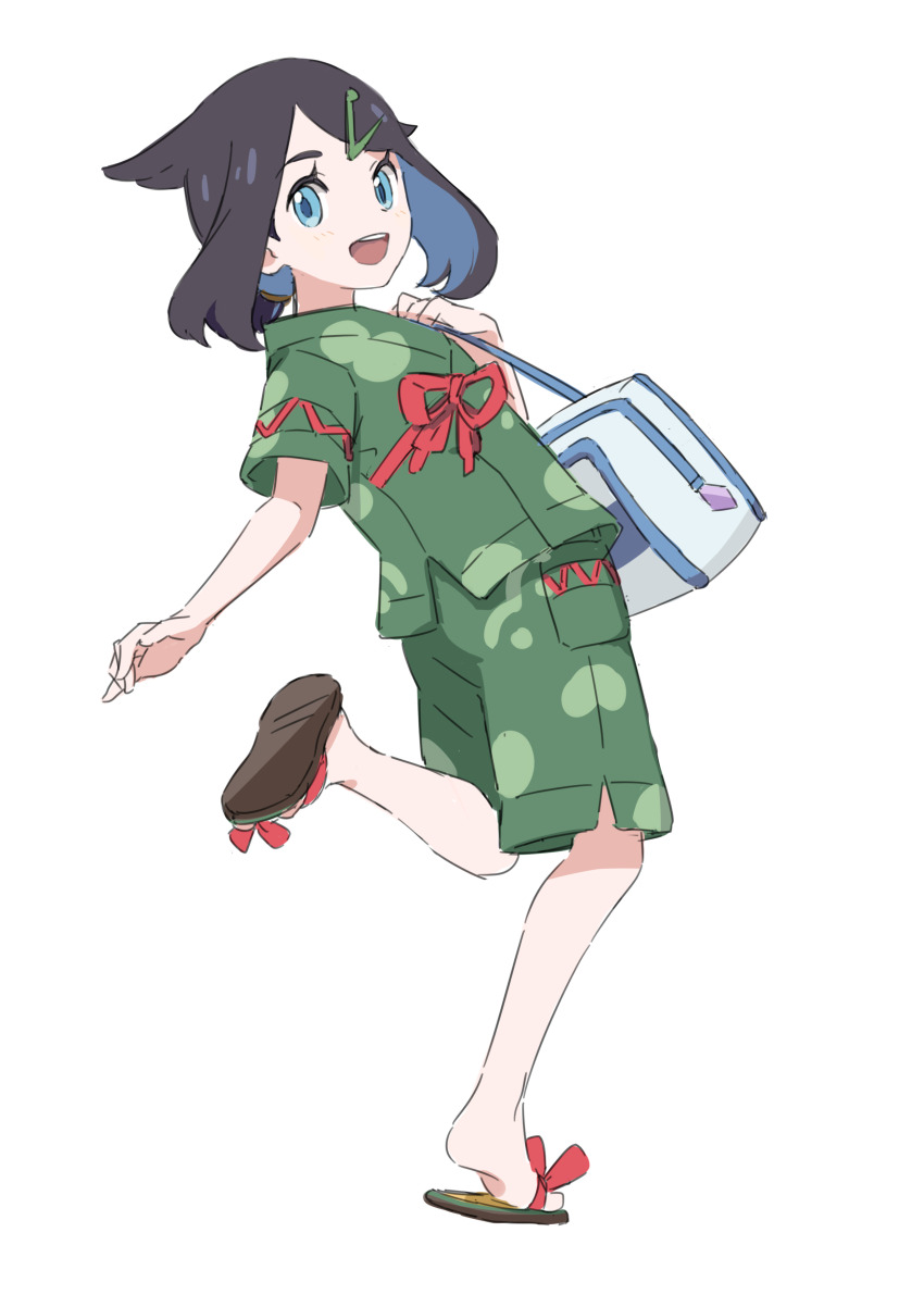 1girl absurdres bag black_hair colored_inner_hair commentary_request full_body green_shirt green_shorts hair_ornament hairclip hand_up highres holding_strap leg_up liko_(pokemon) looking_at_viewer medium_hair multicolored_hair nintendo pokemon pokemon_(anime) pokemon_horizons sandals shirt short_sleeves shorts simple_background solo standing standing_on_one_leg swept_bangs white_background yibuzhai
