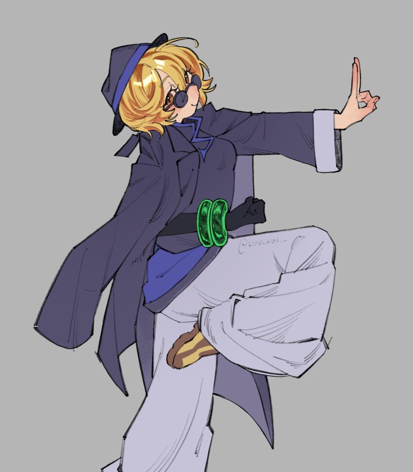 1girl black_coat black_dress black_gloves black_hat blonde_hair bracelet breasts china_dress chinese_clothes clenched_teeth coat coat_on_shoulders don_quixote_(project_moon) dress earrings cinq_east_(identity)_(project_moon) from_side gloves grey_background hat highres jewelry leg_up limbus_company long_sleeves looking_at_viewer luvlain open_mouth partially_opaque_sunglasses project_moon round_eyewear short_hair simple_background single_earring single_glove small_breasts smile solo standing standing_on_one_leg sunglasses teeth tilted_headwear tilted_headwear yellow_eyes