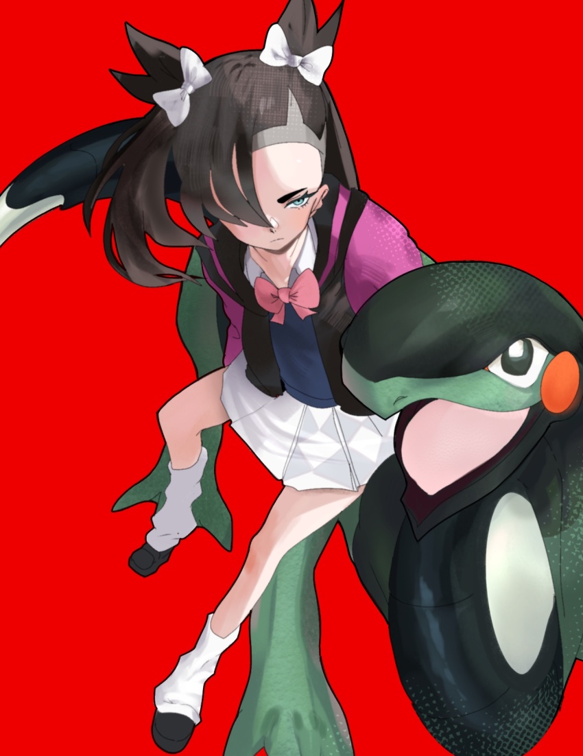 1girl asymmetrical_bangs black_hair bow bowtie closed_mouth collared_shirt commentary cyclizar eyelashes green_eyes hair_bow highres jacket loose_socks marnie_(academy)_(pokemon) marnie_(marnielovesyou) marnie_(pokemon) nintendo official_alternate_costume open_clothes open_jacket pink_bow pink_bowtie pleated_skirt pokemon pokemon_(creature) pokemon_masters_ex red_background shirt shoes skirt socks vest white_bow white_skirt white_socks