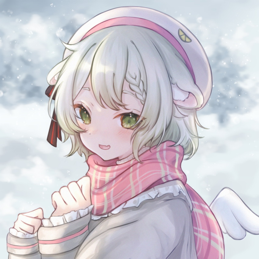 1girl animal_ears astartelia beret blurry blurry_background bob_cut braid dot_nose fang ferret ferret_ears ferret_girl fir_tree food frilled_sleeves frills fruit green_eyes hands_on_own_chest hat highres indie_virtual_youtuber jacket laimu_(vtuber) laimu_(vtuber)_(winter) light_smile lime_(fruit) lime_slice looking_at_viewer mini_wings open_mouth pine_tree pink_scarf ribbon scarf short_hair skin_fang snowing solo sparkling_eyes sweater tree turtleneck turtleneck_sweater vinesauce virtual_youtuber wings winter