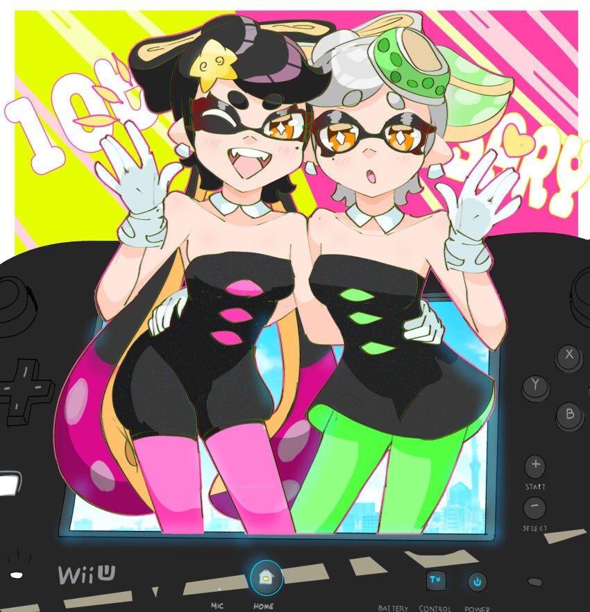 +_+ 2025 2girls anniversary black_dress black_hair black_jumpsuit bow-shaped_hair callie_(splatoon) callie_(squid_sisters_outfit)_(splatoon) cousins detached_collar dress earrings fangs food food_on_head gloves gradient_hair green_pantyhose grey_hair hand_on_another&#039;s_back hand_up highres hoop_earrings hoshinokotta inkling jewelry jumpsuit long_hair marie_(splatoon) marie_(squid_sisters_outfit)_(splatoon) mole mole_under_eye multicolored_hair multiple_girls nintendo object_on_head one_eye_closed open_mouth pantyhose pink_pantyhose pointy_ears short_dress short_jumpsuit smile splatoon_(series) strapless strapless_dress strapless_jumpsuit sushi swept_bangs tentacle_hair twintails unitard updo white_gloves wii_u_gamepad yellow_eyes