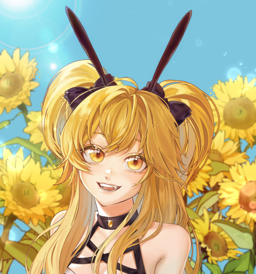1other antennae bare_shoulders black_bow blonde_hair blue_sky bow commentary english_commentary eyebrows_hidden_by_hair fangs flower hair_bow hair_over_shoulder highres indie_virtual_youtuber lens_flare long_hair looking_at_viewer open_mouth other_focus outdoors second-party_source sky smile solo sun sunflower thedivis two_side_up upper_body virtual_youtuber yellow_eyes yellow_gemstone yum3creams0da