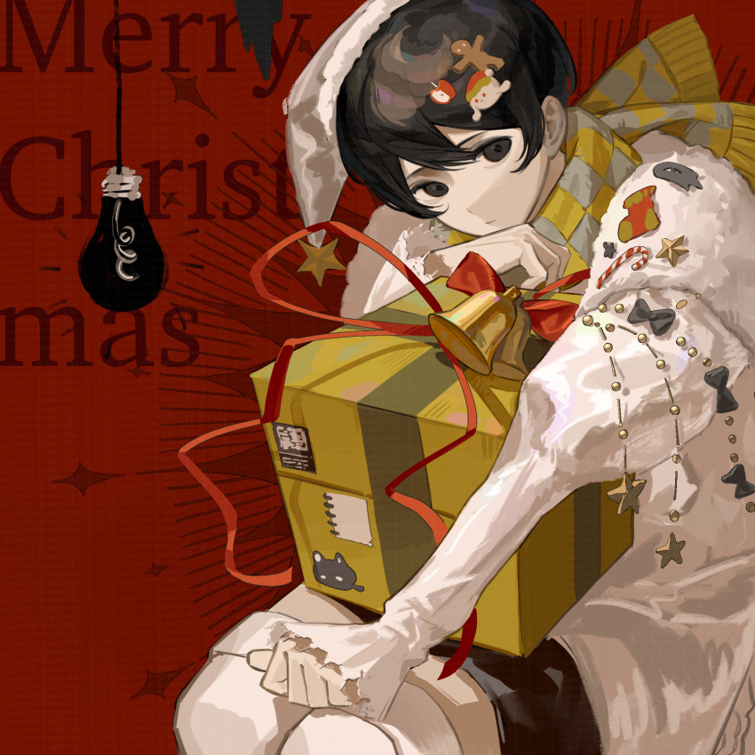 1boy alternate_costume apple_hair_ornament bell black_eyes black_hair black_shorts character_hair_ornament checkered_clothes checkered_scarf chinese_commentary christmas_present closed_mouth commentary_request double-parted_bangs empty_eyes english_text expressionless feet_out_of_frame food-themed_hair_ornament forest_bunny_(omori) frilled_sleeves frills gift gingerbread_man_hair_ornament grey_scarf hair_between_eyes hair_ornament hand_on_own_chin hand_on_own_knee hand_up hat hat_ornament head_tilt highres juliet_sleeves light_bulb long_sleeves looking_at_viewer male_focus merry_christmas mewo neishei547 omori on_lap pale_skin procreate_(medium) puffy_sleeves red_background red_ribbon ribbon santa_hat scarf shirt short_hair shorts sideways_glance simple_background sitting sleeves_past_wrists solo something_(omori) sparkle star_(symbol) star_hat_ornament sunny_(omori) thighhighs two-tone_scarf very_short_hair white_hat white_shirt white_thighhighs yellow_scarf