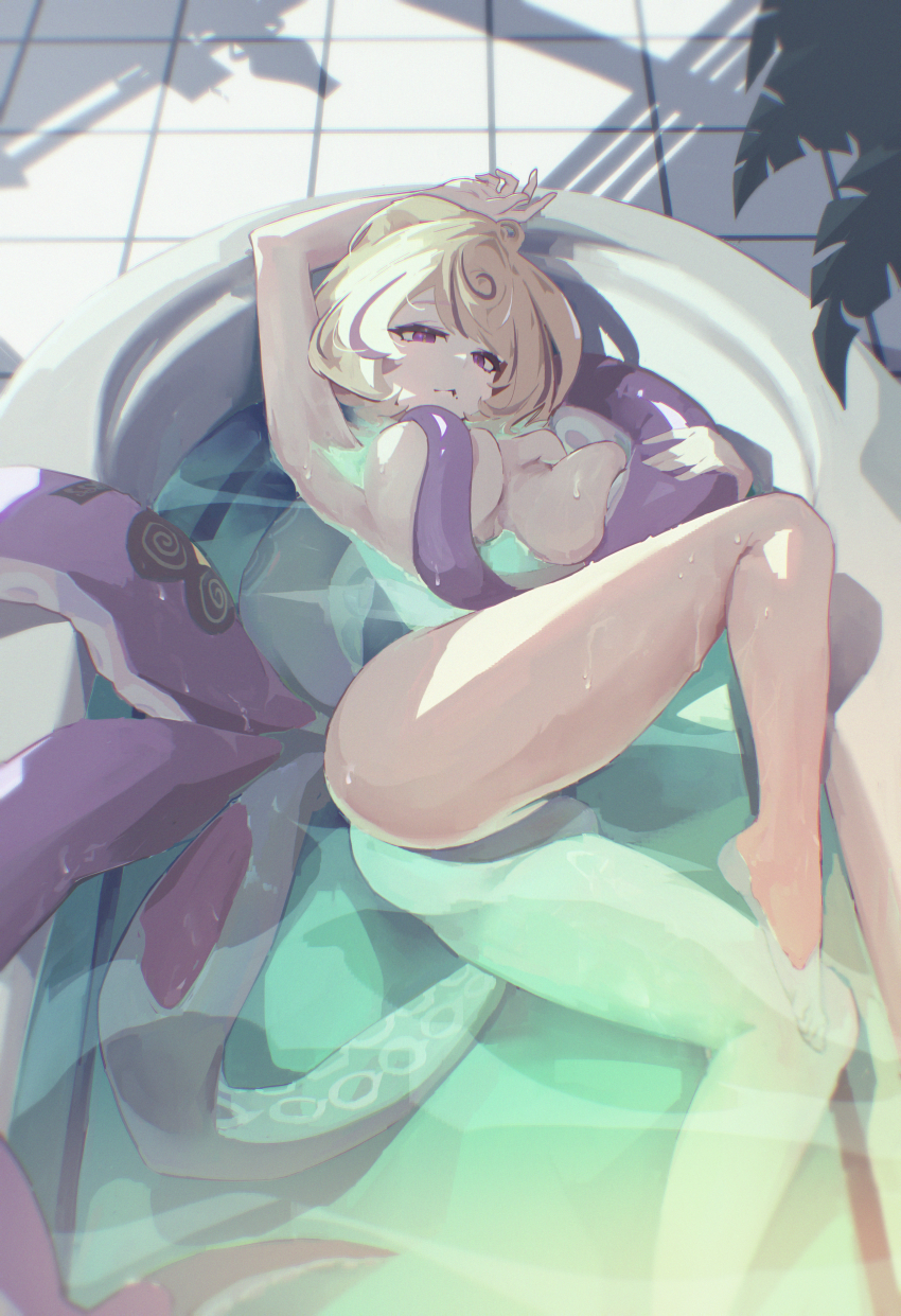1girl :&lt; absurdres arm_up bathtub blonde_hair breasts covering_privates highres indoors knee_up large_breasts looking_at_viewer multicolored_hair nude nude_cover partially_submerged purple_eyes rimeye solo streaked_hair tentacle_girl tentacle_tail tentacles thighs thiren wet yidhari_murphy zenless_zone_zero