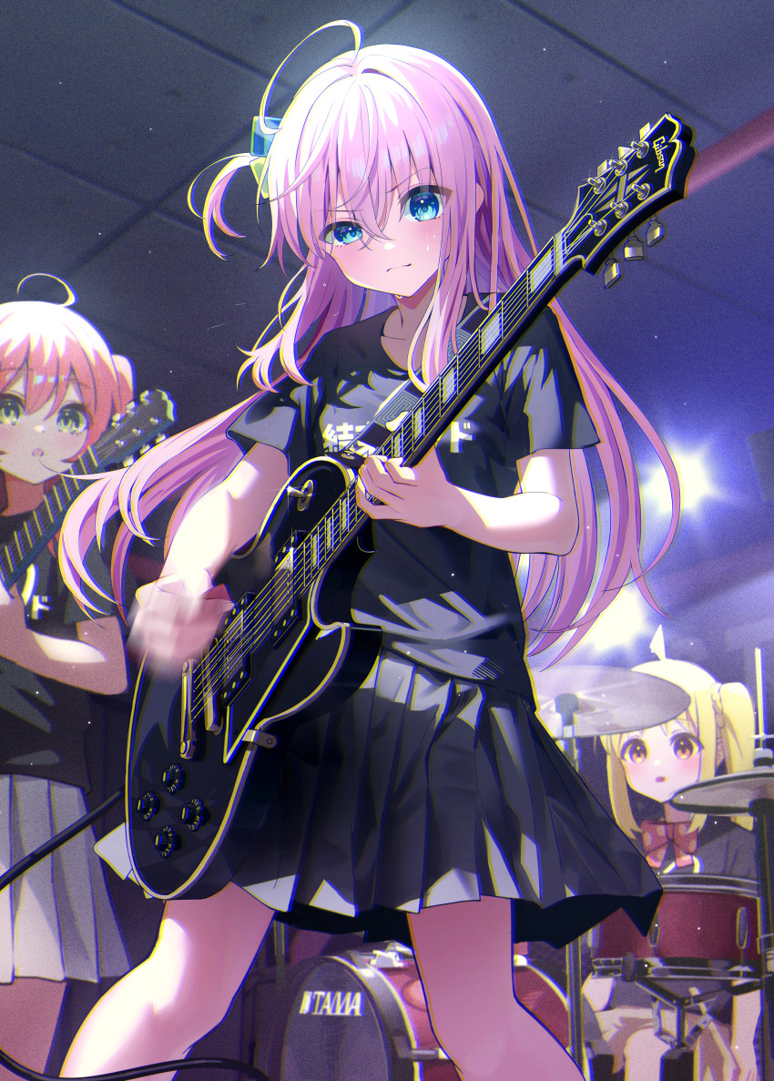 3girls absurdres ahoge black_shirt blonde_hair blue_eyes blurry bocchi_the_rock! chromatic_aberration commentary crossed_bangs cube_hair_ornament drum drum_set electric_guitar film_grain gibson_les_paul glint gotoh_hitori green_eyes grey_skirt guitar hair_between_eyes hair_ornament highres holding holding_instrument ijichi_nijika instrument kita_ikuyo long_hair looking_at_another lossy-lossless md5_mismatch midori_matsukaze motion_blur multiple_girls music one_side_up orange_eyes pink_hair playing_instrument pleated_skirt red_hair resolution_mismatch revision shirt short_sleeves sidelocks skirt source_smaller standing sweat